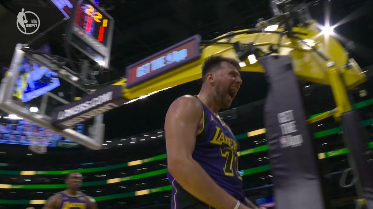 Luka was hyped after this TOUGH bucket 🗣️ Clippers-Lakers on ESPN 🍿