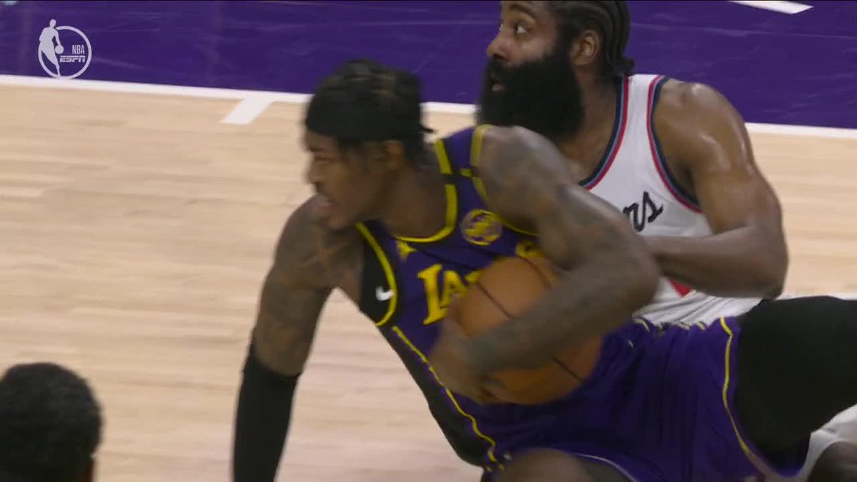 Vando was all over Harden on this play 🔒
