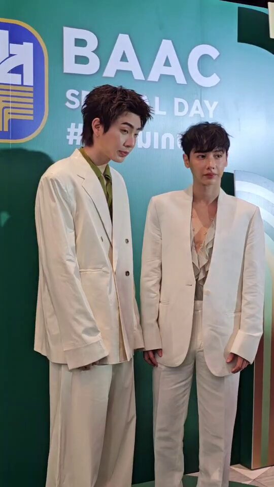 ออฟ - กัน มาแล้วววว~ มีใครรออยู่บ้างน้า🥰😍 กับงาน BAAC SPECIAL DAY สัมผัสประสบการณ์ #แกลมเกษตร จาก ธ.ก.ส. (BAAC) วันนี้ ที่ SF World Cinema ชั้น 7 เซ็นทรัลเวิลด์ #BAACSpecialDay #BAACxOffGun #Tumcial #GunAtthaphan #SFcinema 🍿❤️