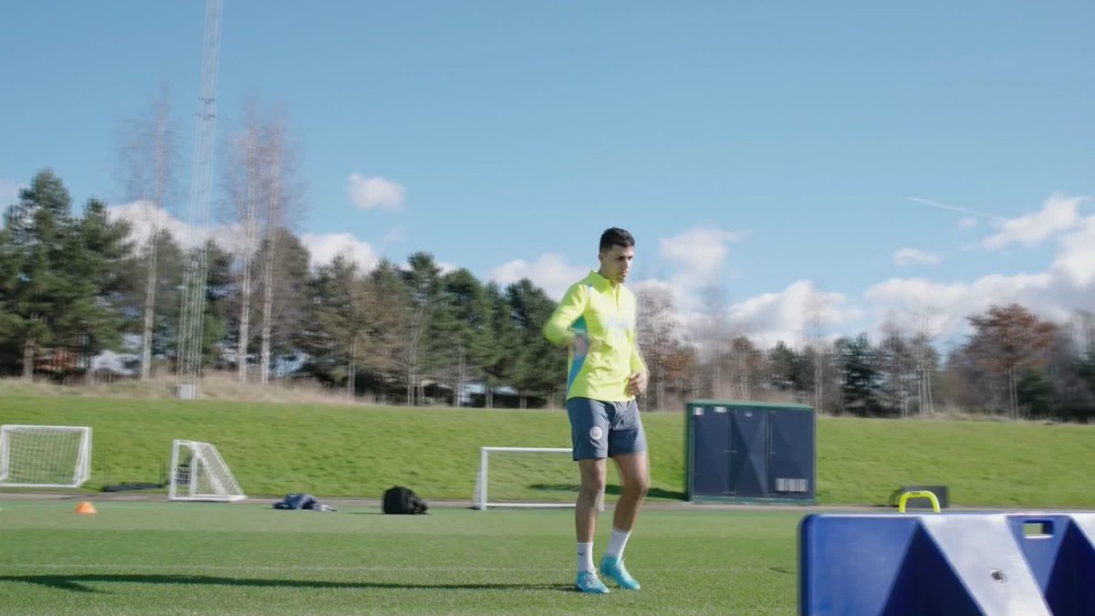 Man City midfielder Rodri has returned to individual training after the ACL injury he suffered in September 🚨🔵