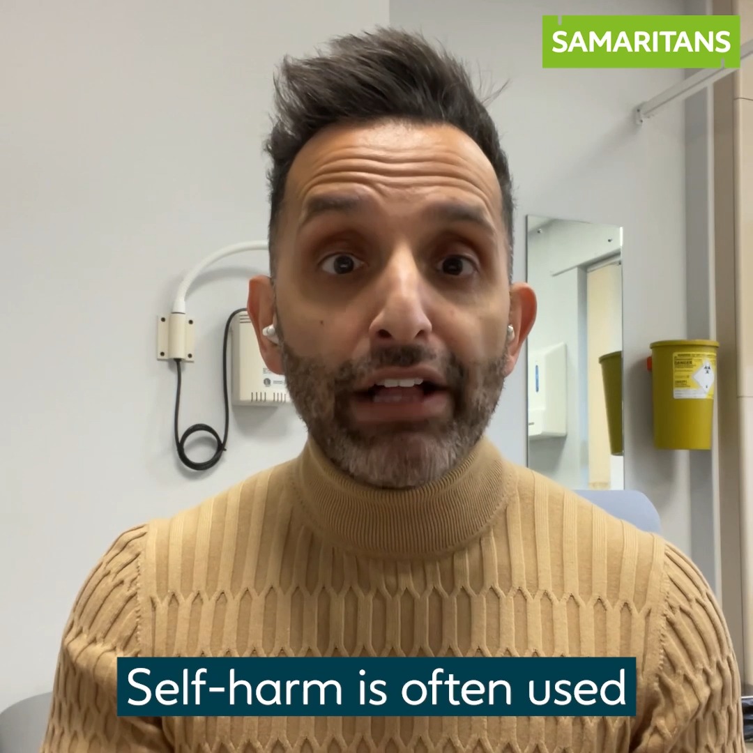 Today is #SelfHarmAwarenessDay. We know lots of people find it difficult to know the right thing to say if someone they care about is self-harming, so we’ve teamed up with our friend Dr Amir Khan GP to share tips on how to have these important conversations. 👇