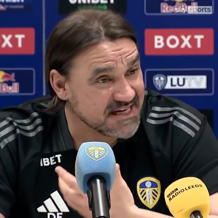 "We have to be switched on" 🧠 Daniel Farke is aware of the potential challenges that are still ahead in the race for the Championship title 🏆