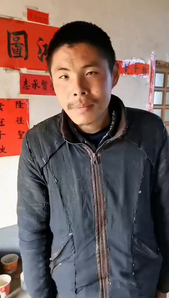 研究毛泽东学者的标准模样！ 居然还给一帮中共领导讲过课！这是研究的相由心生吗🤣!