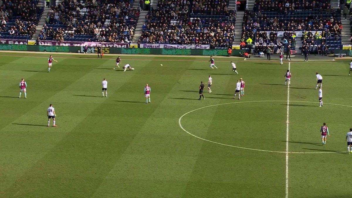 Milutin Osmajić grabs Preston North End FC's second of the day #EmiratesFACup