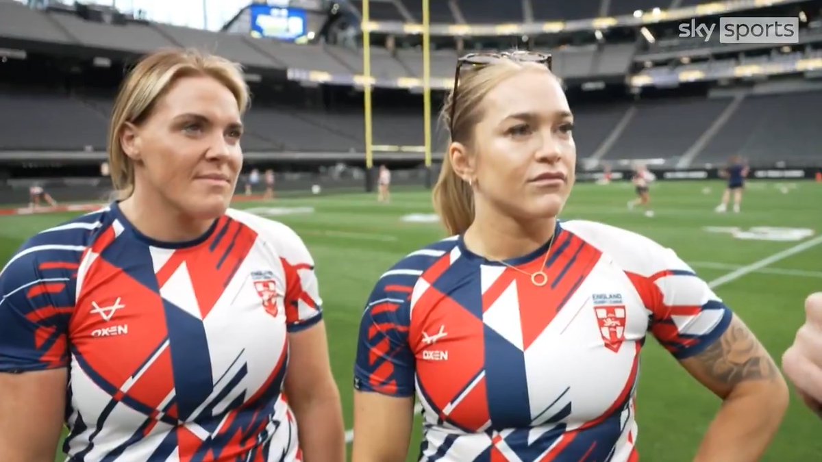 "We're in Vegas baby, lets go!" 🤩 England Women's stars Shona Hoyle and Amy Hardcastle discuss their week in Las Vegas and explain that dancing 😅💃