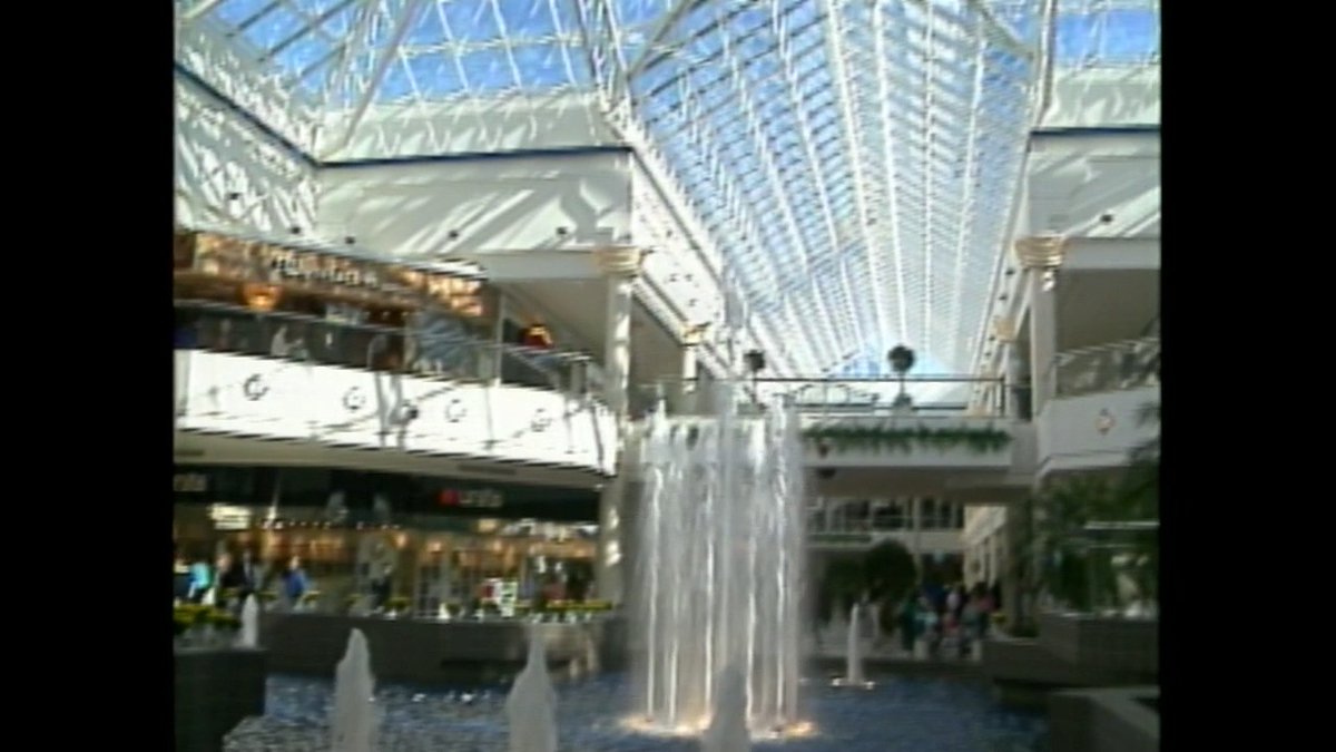ARCHIVE: 35 years ago today, Irondequoit Mall opened to much fanfare. With two levels of stores and a glass skylight roof that let sunlight spill onto shoppers, the mall drew huge crowds in its early years. Watch more from March 1, 1990: