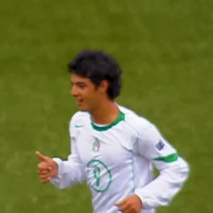 Carlos Vela cumple 36 años. Hace 20 hizo todos estos goles para ganar la Bota de Oro y ser campeón de la Copa Mundial Sub-17 con @MiSeleccionMX. 🇲🇽🏆 @11CarlosV | #U17WC