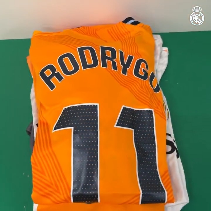 👕🔢 All set in our dressing room!