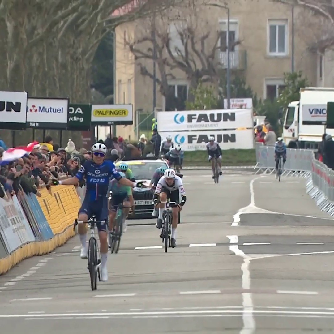 INCREDIBLE SCENES AT FAUN-ARDECHE CLASSIC 😱 Romain Gregoire takes full advantage of his rivals taking a WRONG TURN at the finish and eases to victory 🤷♂️⚠️