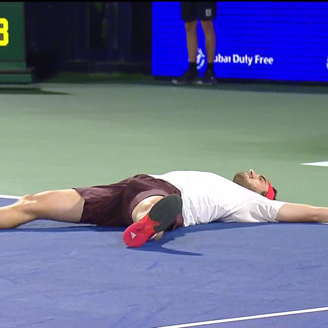 Those winning feels 😁 Stefanos Tsitsipas #DDFtennis