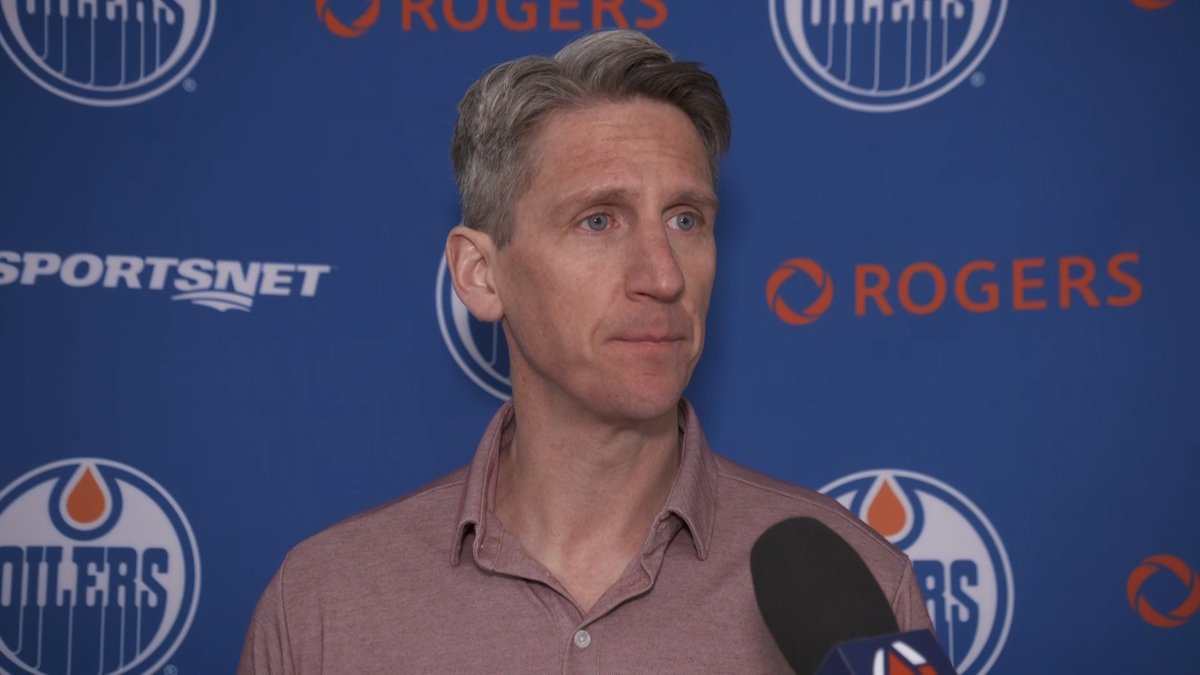 "It's not necessarily the lines right now or the personnel, it's just getting the most out of everyone. Everyone stepping up their game a little bit." Kris Knoblauch on the #Oilers sticking with the same lines tonight as last game. Enterprise | #LetsGoOilers