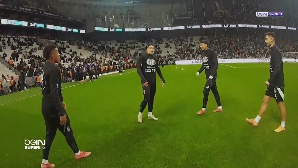 Türkiye'de vücut kamerası ilk kez Beşiktaş - Kayserispor maçında test edilecek. • Vücut kameraları Semih Kılıçsoy ve Batuhan Özgan'a takıldı.