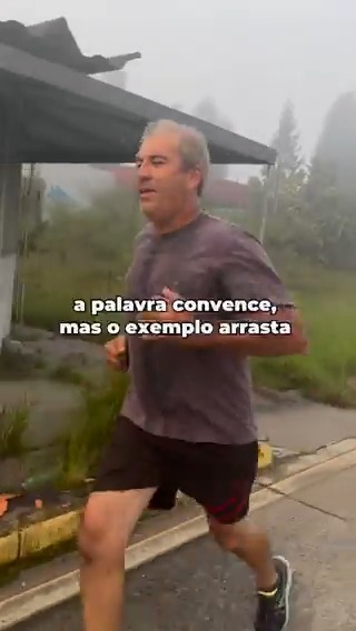 O plot twist desse vídeo! Ele foi o apoio dela e ela a inspiração dele❤️ 🎥: @thalya_hill