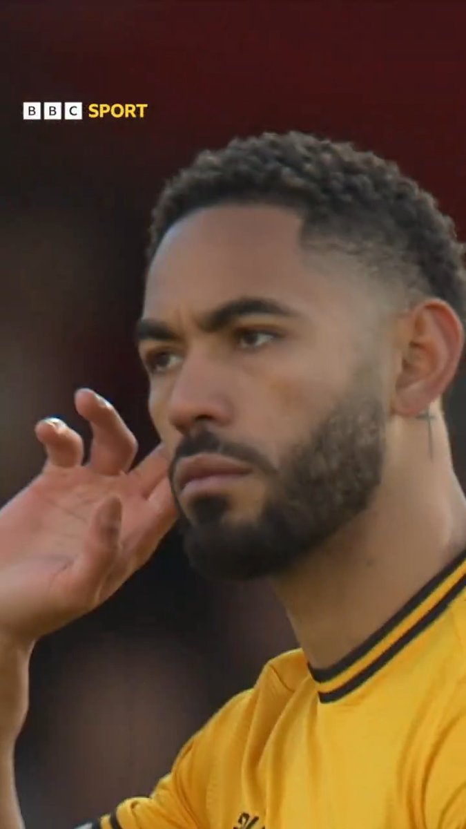 He may have been sent off but there's no taking away from this by Matheus Cunha 😍 #FACup