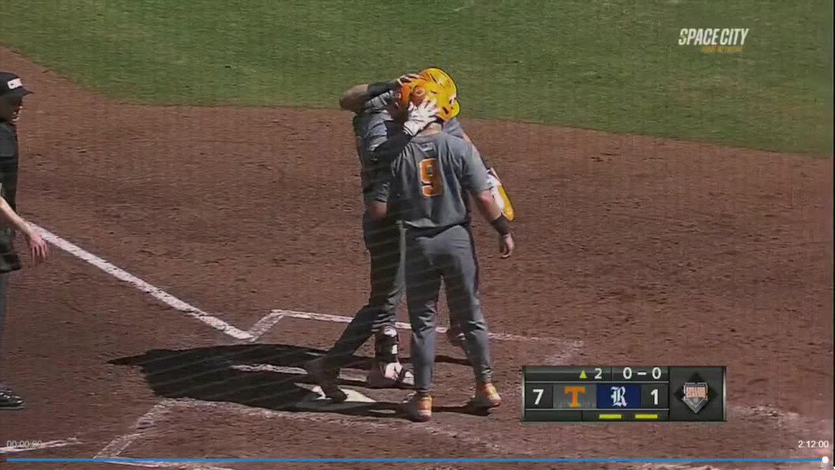 Levi leaves the yard to make it 7-1! 📺 #GBO // #BeatRice