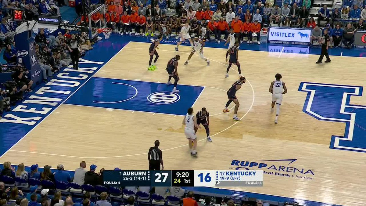 Three-point play followed by the slam 💥 Kentucky is back in it 👀 📺 ABC
