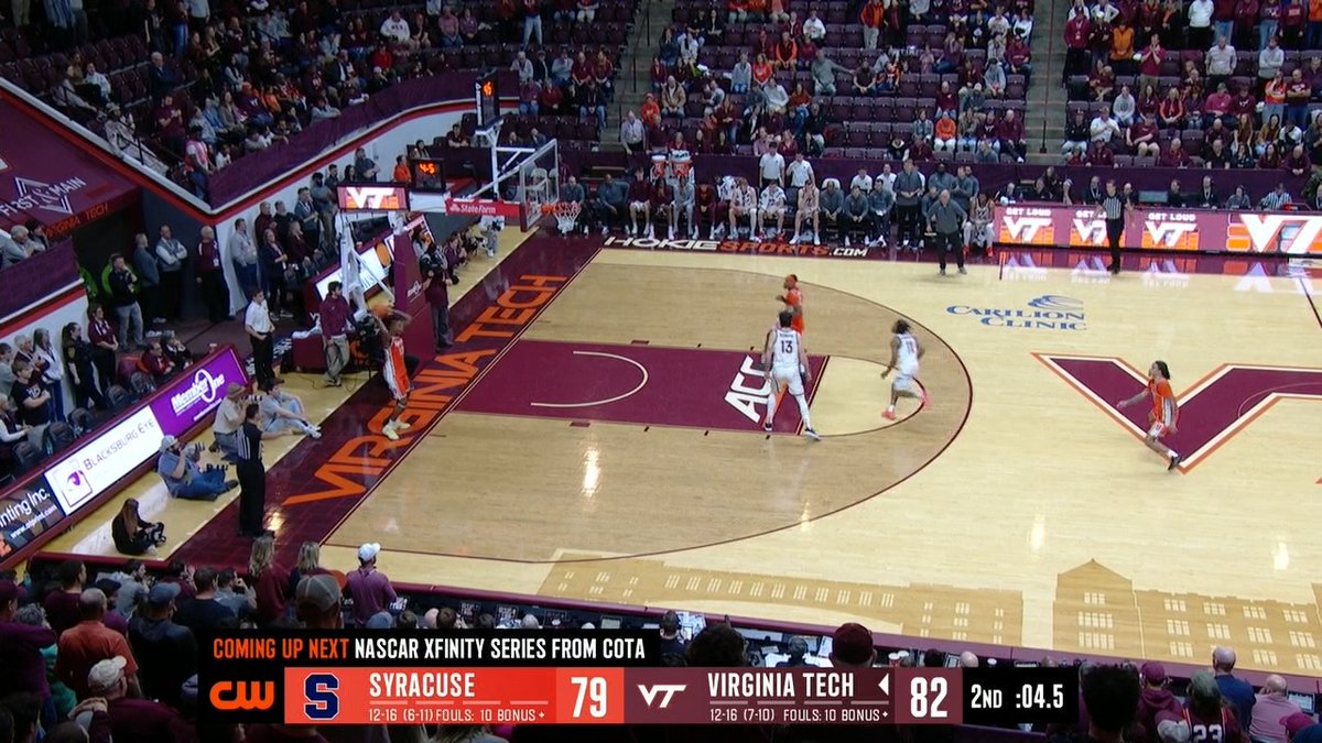 CARLOS BEATS THE BUZZER TO SEND IT TO OT! 🔥 📺 CW
