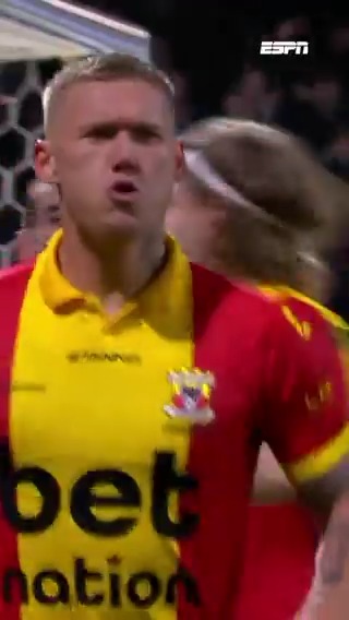 PSV-beul Victor Edvardsen doet het weer voor Go Ahead Eagles 🦅👏 #gaepsv