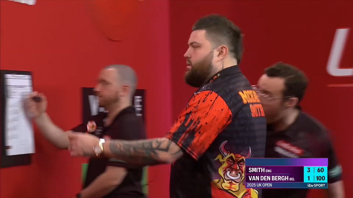 BULLY BOY LEADS AT THE BREAK! It's been a massive struggle for both players so far, but Michael Smith leads reigning champion Dimitri Van den Bergh 4-1 in our first sixth round tie on the Main Stage! 📺 #UKOpenDarts