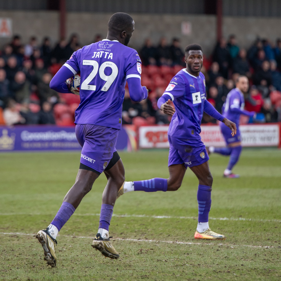 Whitaker ➡️ Abbott ➡️ Jatta The move that secured a share of the spoils.