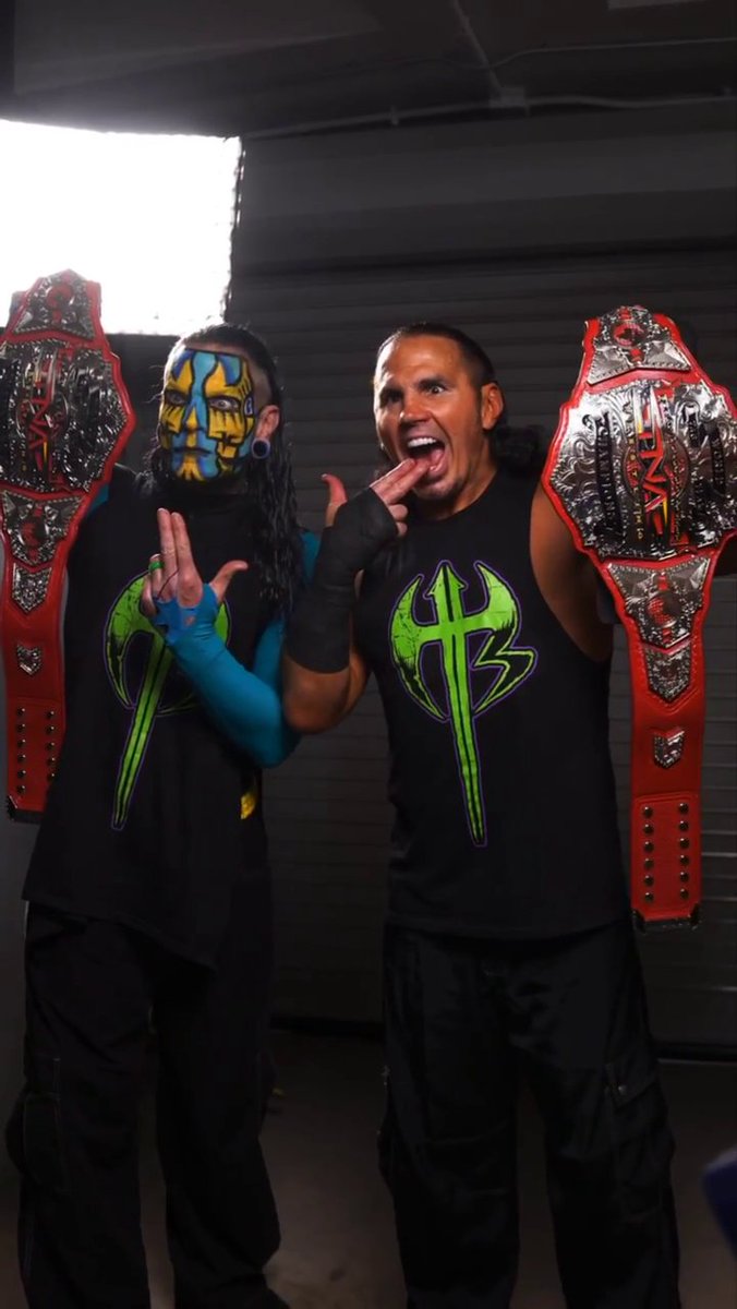 It was a special night in Cincinnati with The Hardy Boyz! 🙌 #WWENXT