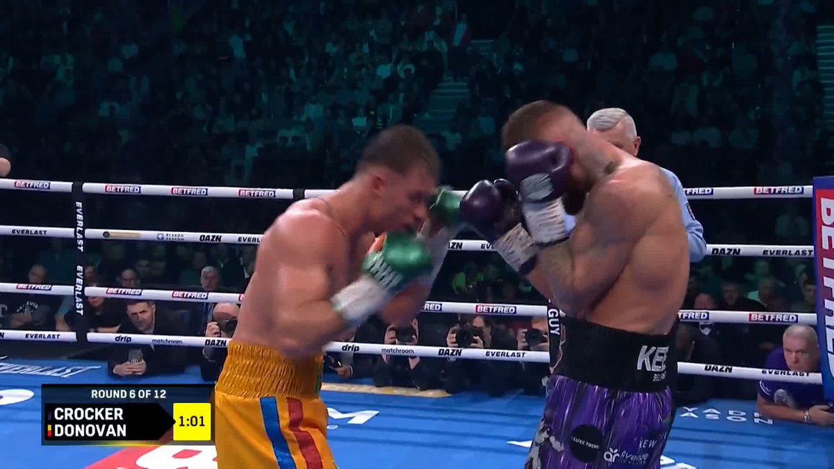 Paddy Donovan has a point taken in the sixth round 👀 #CrockerDonovan