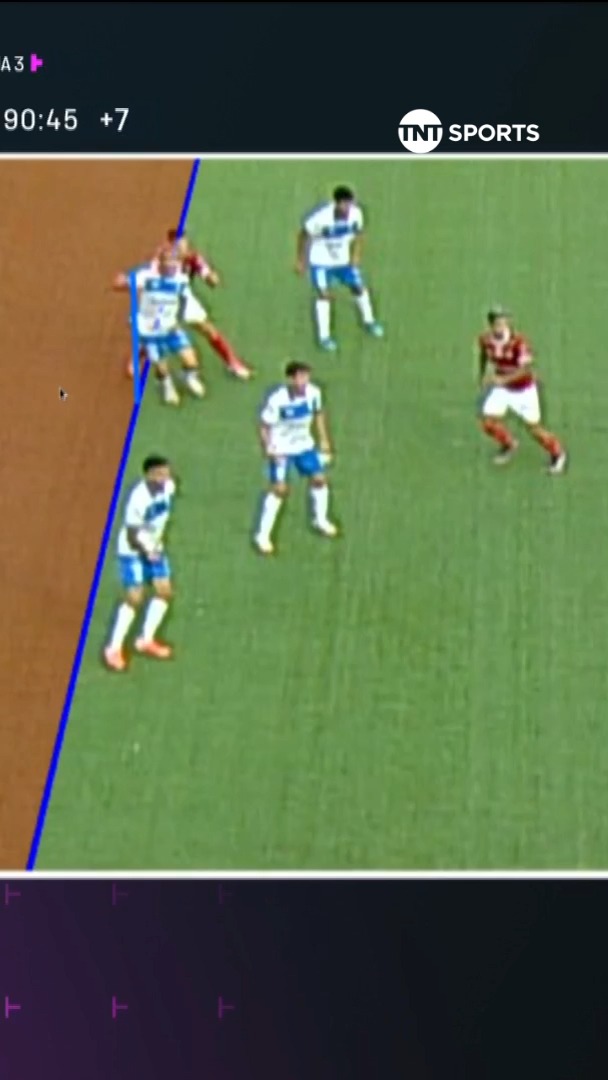 😮⚽🇨🇱 ¿Lo cobrabas o lo anulabas? Esta es la gran polémica del #MatchdaySábado de la Fecha 3, en la #LigaDePrimera 2025: Steffan Pino anotaba el empate de Deportes Iquique ante #LosCruzados, pero el VAR intervino para determinar una posición adelantada.