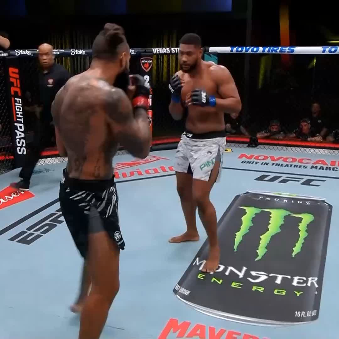 🤯🤯🤯 Mario Pinto 👏👏👏 #UFCVegas103
