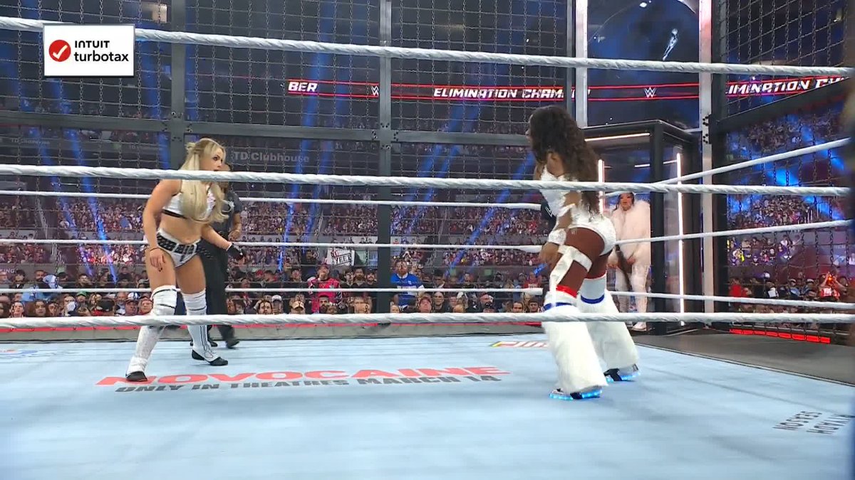 JADE CARGILL IS BACK! And wait what the hell?! 😲 #WWEChamber
