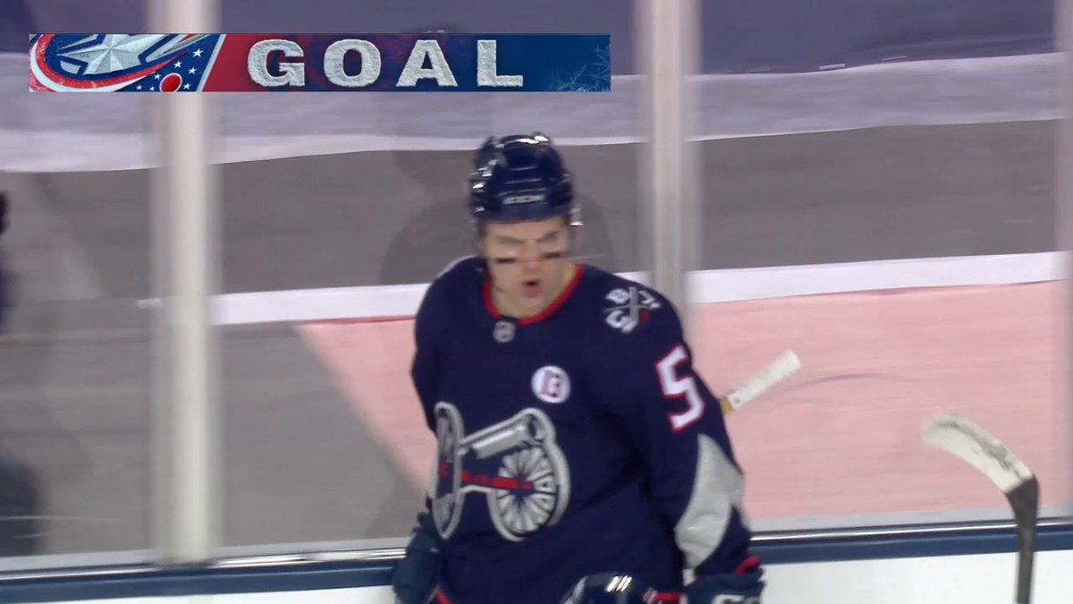 DENTON MATEYCHUK OPENS THE SCORING‼️ Peep that pass from Boone as well 👀 #StadiumSeries 🇺🇸: ESPN ➡️ 🇨🇦: FX &amp; TVA Sports