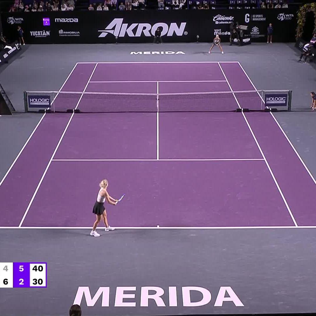 Emiliana Arango now on an incredible *11-match* winning streak on Mexican soil: Two weeks ago - Wins WTA 125 Cancun This week - Makes WTA 500 Merida final from qualifying She’s cut her ranking in half from world #170 to #80; would be #56 with a title 🤯