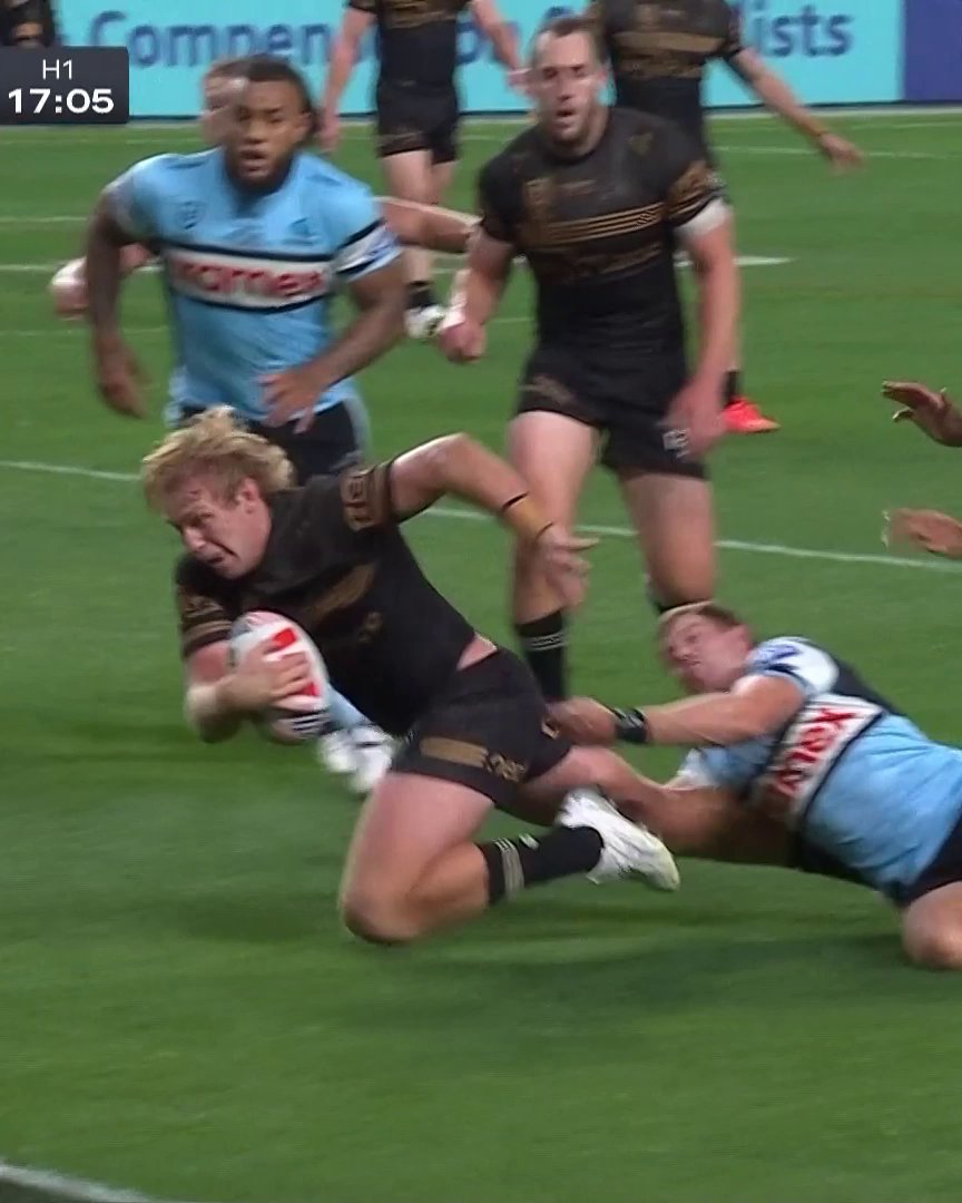 Will Kennedy with the save! 🤯 #NRLVegas #NRLPanthersSharks