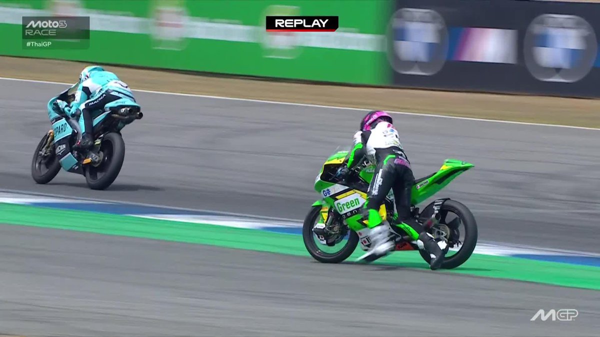 A dramatic ending for Scott Ogden 😱 #ThaiGP 🇹🇭