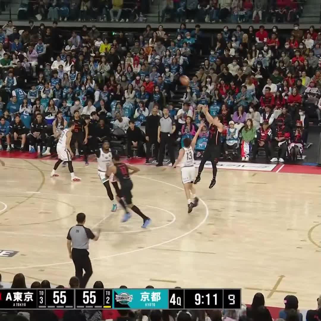 接戦の中、#9 安藤周人がリングを射抜く🏹 B1個人通算800本目のメモリアルショット！ 安藤 周人(Shuto Ando) 📲バスケットLIVE配信 #アルバルク東京 #ONERISE