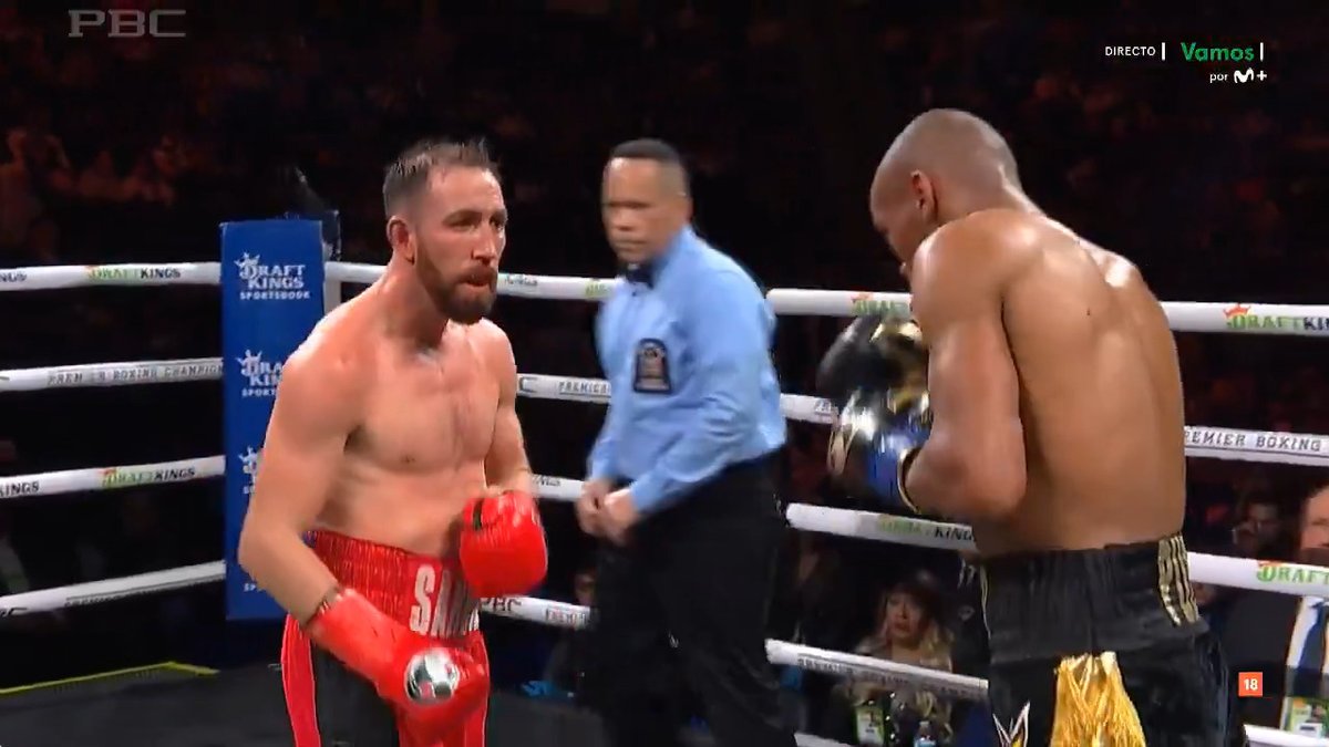 Honor, Sandor Martin. Te quedas a las puertas de ser campeón del mundo. Orgullosos de ti. Alberto Puello mantiene el cinturón tras ganar a los puntos por decisión dividida.