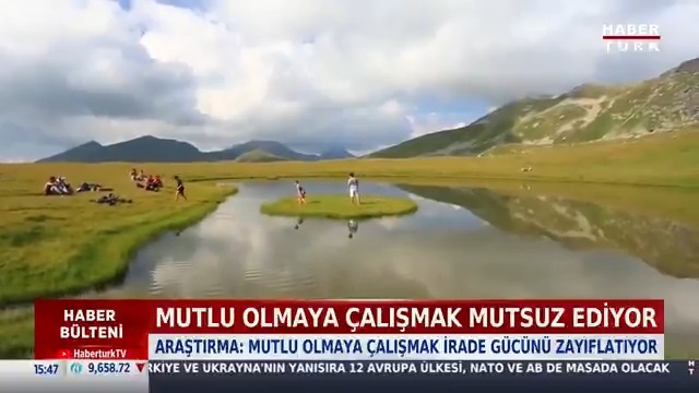 Mutlu olmaya çalışmak mutsuz ediyor Toronto Üniversitesi'nde yapılan bir araştırma, sürekli olarak mutlu olmaya çalışmanın, insanları daha mutsuz hale getirdiğini ve irade gücünü zayıflattığını ortaya koydu.