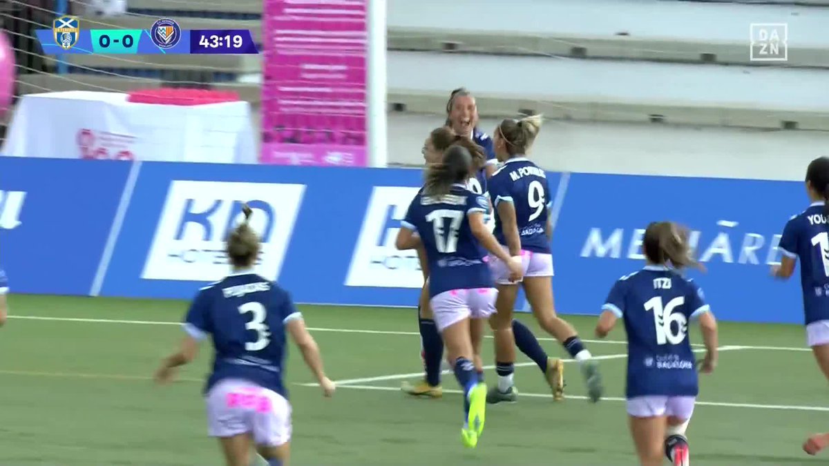Lo de Estefania Banini... PARA VER UNA Y OTRA VEZ 😍 FC Levante Badalona #LigaFenDAZN ⚽