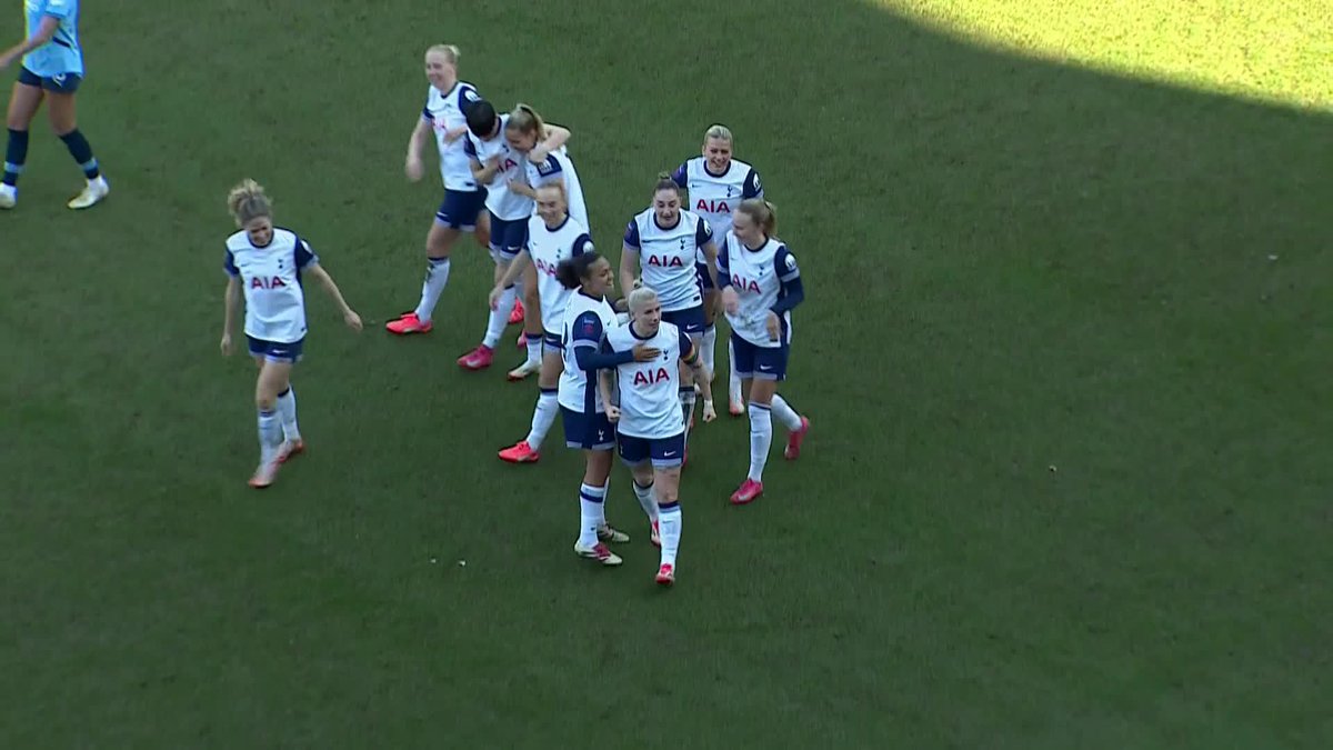A BANGER FROM BETHANY ENGLAND 🚀 The Tottenham Hotspur Captain with a rocket from inside the box! #BarclaysWSL Tottenham Hotspur Women