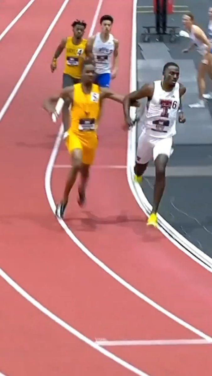 3rd leg of the Big 12 4x400m final got chippy between Texas Tech and Arizona State 🍿