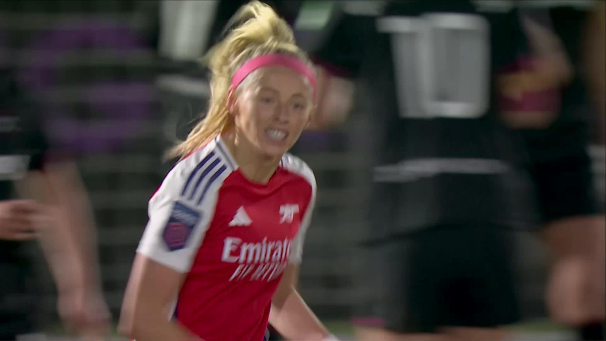 CHLOE KELLY ON THE VOLLEY 😮‍💨 A beautiful delivery from Caldentey that Kelly fires home! #BarclaysWSL Arsenal Women