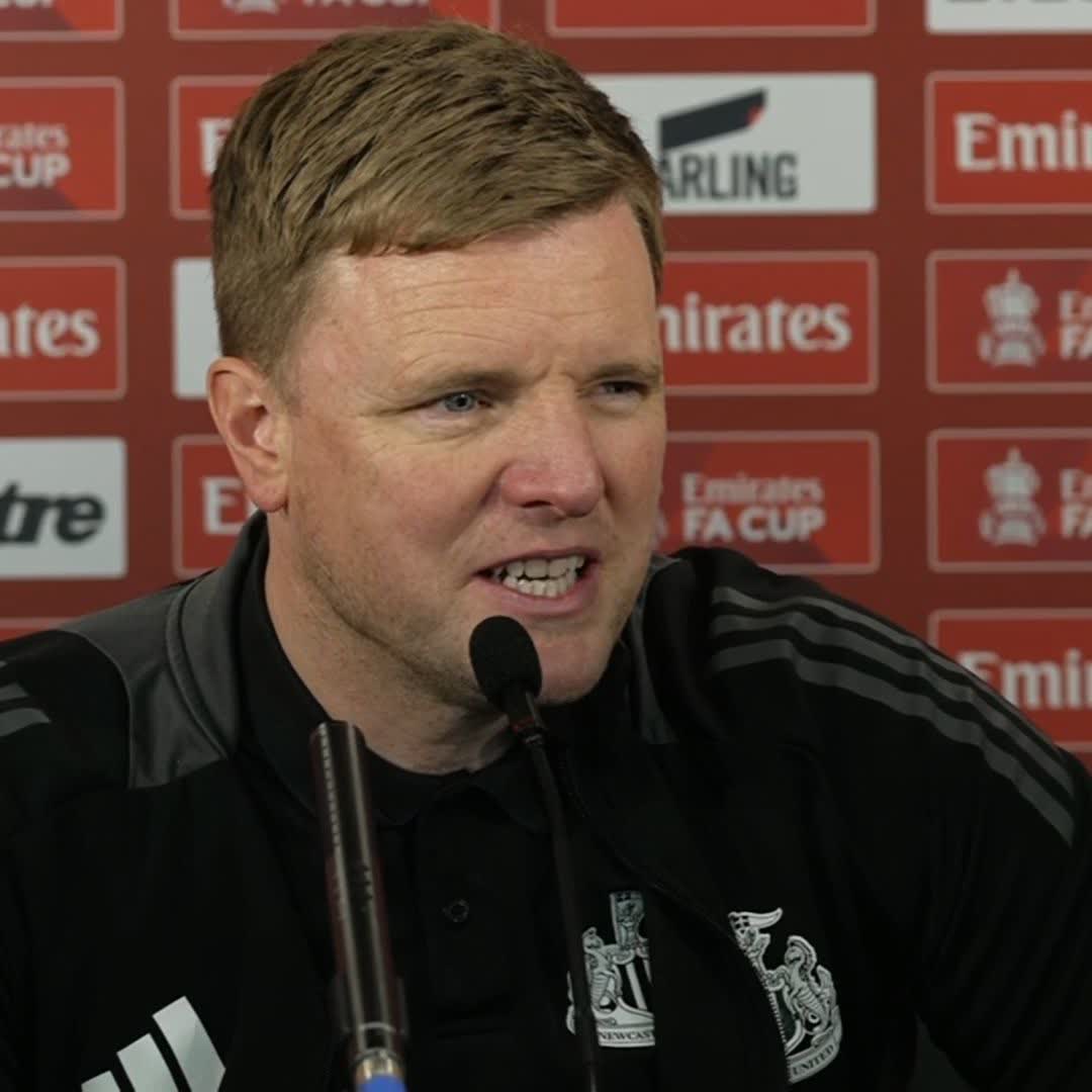 "Desperately disappointed for him and the team" 😞 Eddie Howe reacts to Anthony Gordon's red card against Brighton, which rules him out of the Carabao Cup final ❌🏆