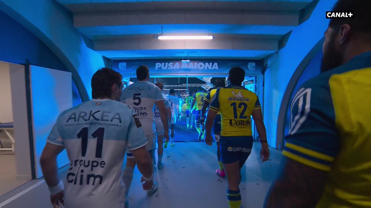 L'entrée des deux équipes au rythme de la Peña Baiona 🎵 #ABASM | #TOP14