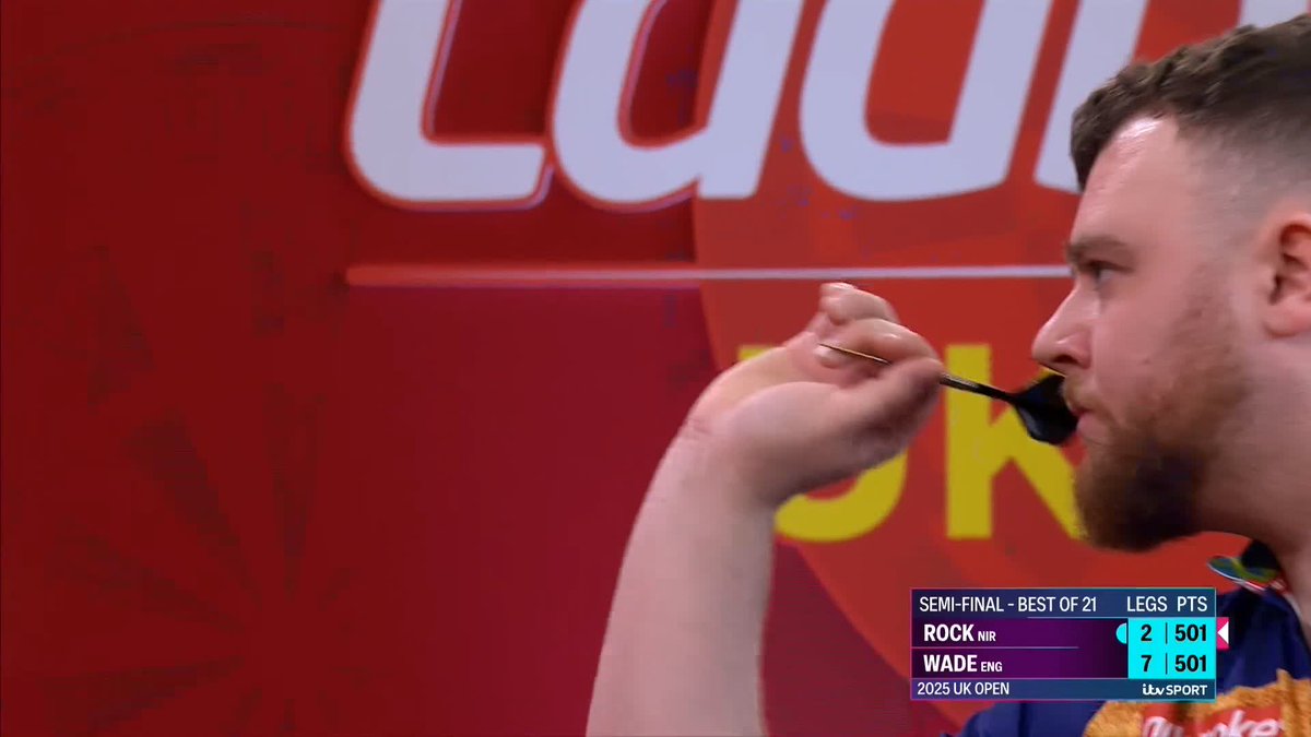 WADE THREE AWAY! Six perfect darts for Josh Rock and he still loses the leg... James Wade doing what he does best as he moves 8-2 ahead! 📺 #UKOpenDarts