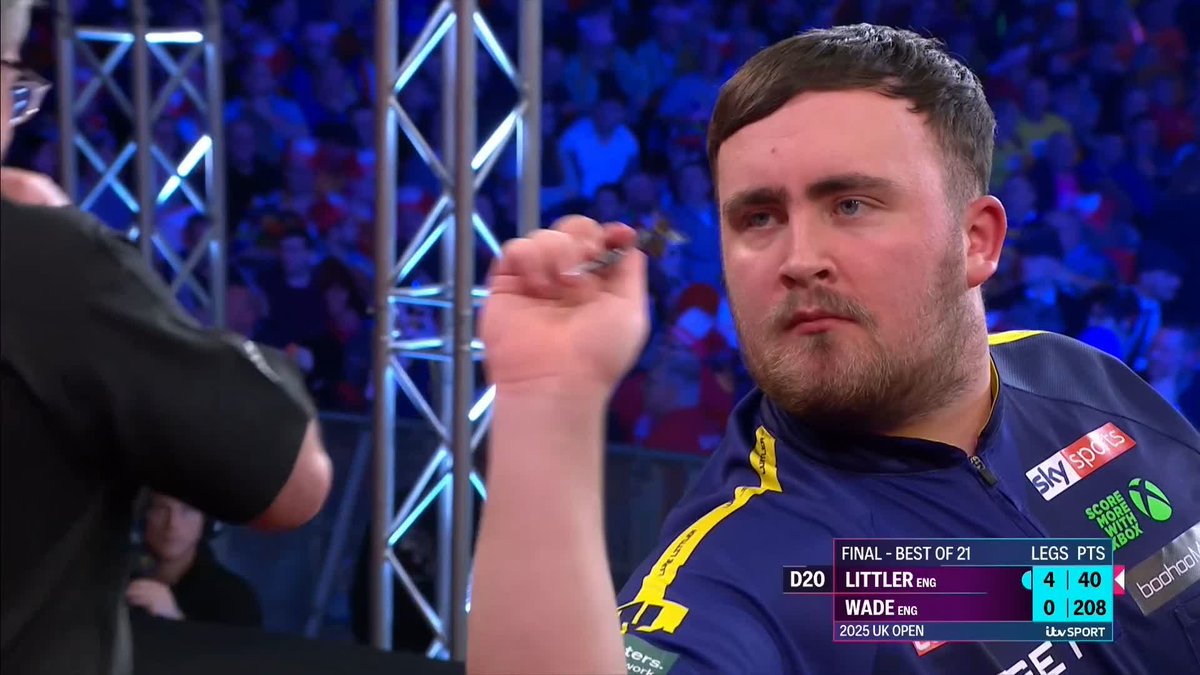 LITTLER FIVE LEGS CLEAR! It's a clean sweep for Luke Littler in the opening session! The World Champ races into a 5-0 lead over James Wade, who already has plenty of work to do! 📺 #UKOpenDarts