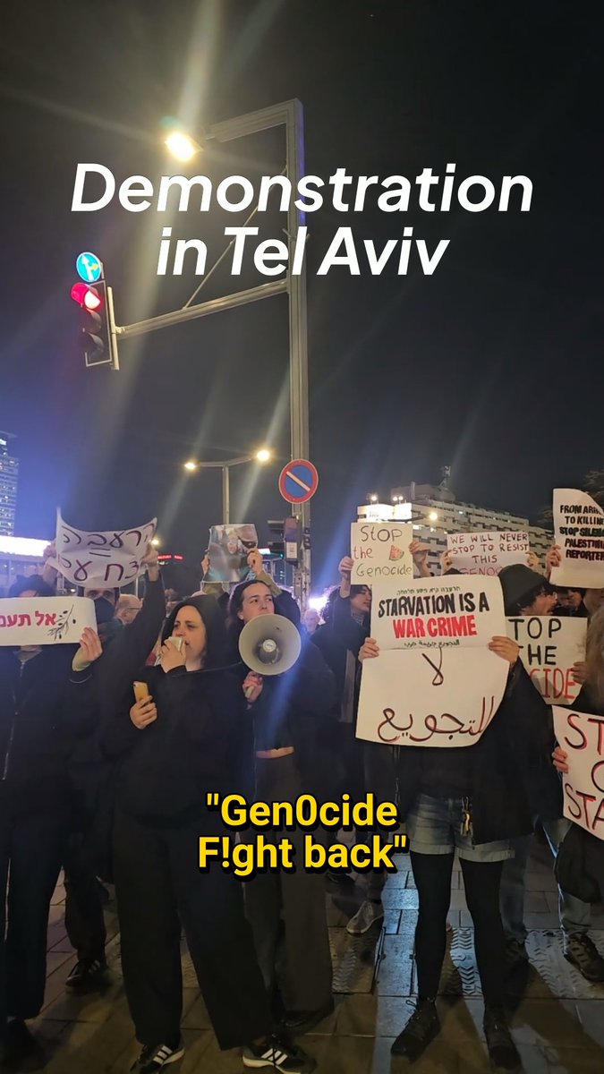 TONIGHT (2/3/25): in response to the current action by the Israeli govrenmentprotestors in Tel Aviv are demanding the restoration of humanitarian aid to G4za and an end to the ethn1c cleans1ng of the P4lestinian people. @radicalbloctlv #FreePalestine #CeasefireNow