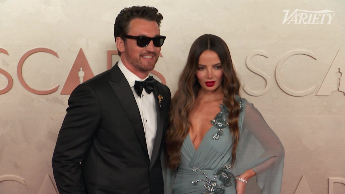 Miles Teller and Keleigh Sperry arrive at the #Oscars