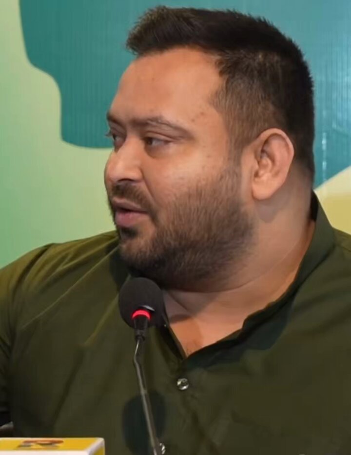 मैं 𝟑𝟔 साल का हूँ, 𝟕𝟓 साल का नही। जुमलेबाजी नहीं करता! मेरे को लंबी राजनीति करनी है, जो कहूंगा वो करके दिखाऊंगा। अभी तक जो कहा है वो किया है। मेरी उम्र भले ही कच्ची है लेकिन जुबान पक्की है। #TejashwiYadav #RJD #commitment