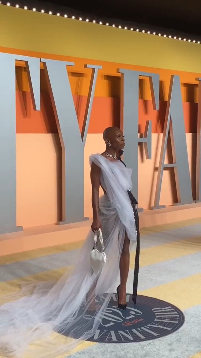 #WickedMovie’s Cynthia Erivo looks whimsical on the Vanity Fair #Oscars party red carpet