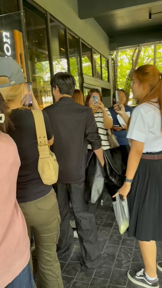 ขึ้นรถกะมันเลยบ่✌🏻✌🏻✌🏻✌🏻 บางคนคอสตูมคุ้นม้ากกก