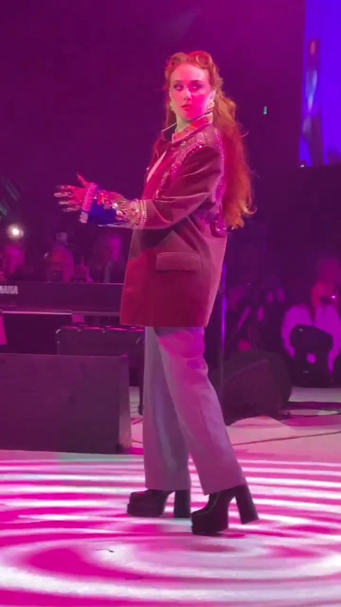Chappell Roan performing "Femininomenon" at Elton John's Oscars after party